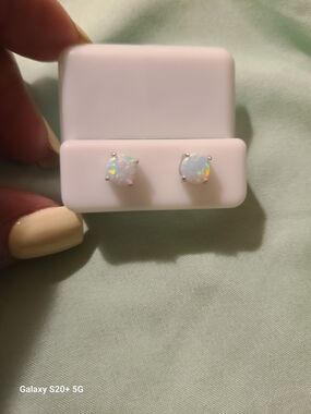 Opal Stud Earrings - White Opal Simulated Gemstone (Unbranded)